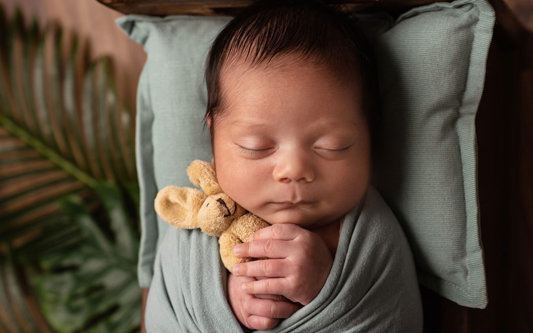 Dressing Newborns: The Ultimate Guide