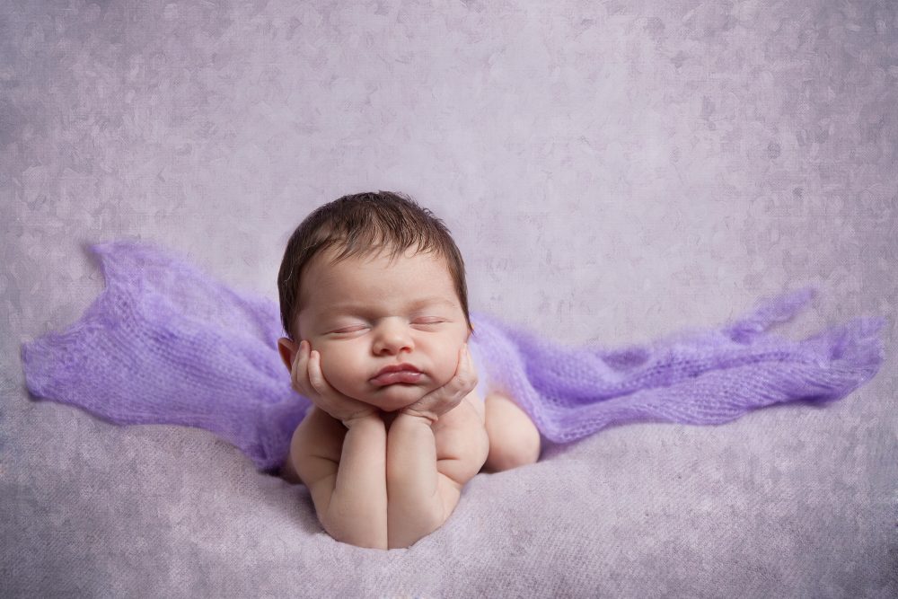 Newborn photographers near me camberley